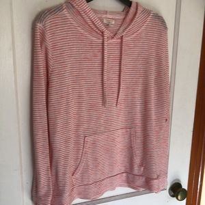 Weatherproof top size Medium. Ptp 24”